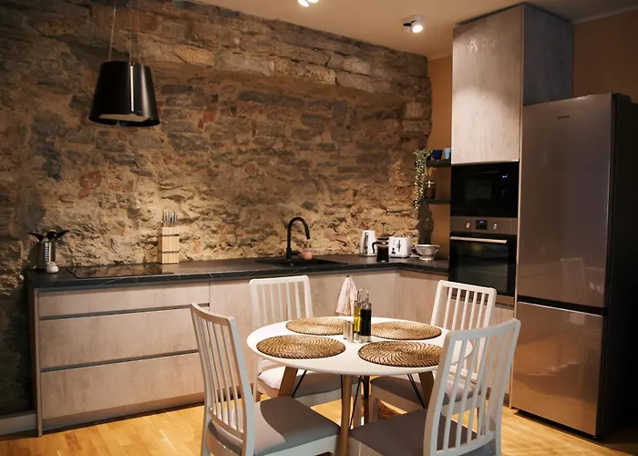 Апартаменти Old Town Nest