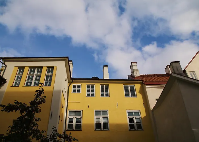 Apartment Old Town Nest *